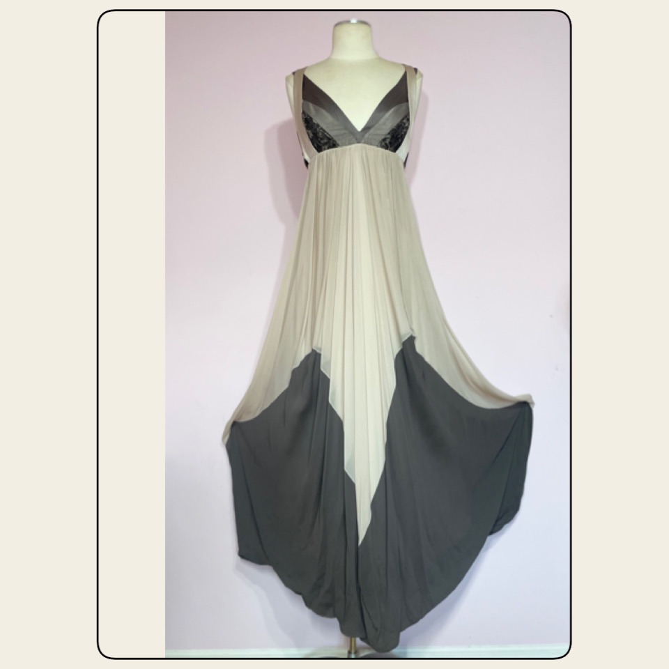 A Rare Find” Bcbg Maxazaria Runway Collection Sz Snwot